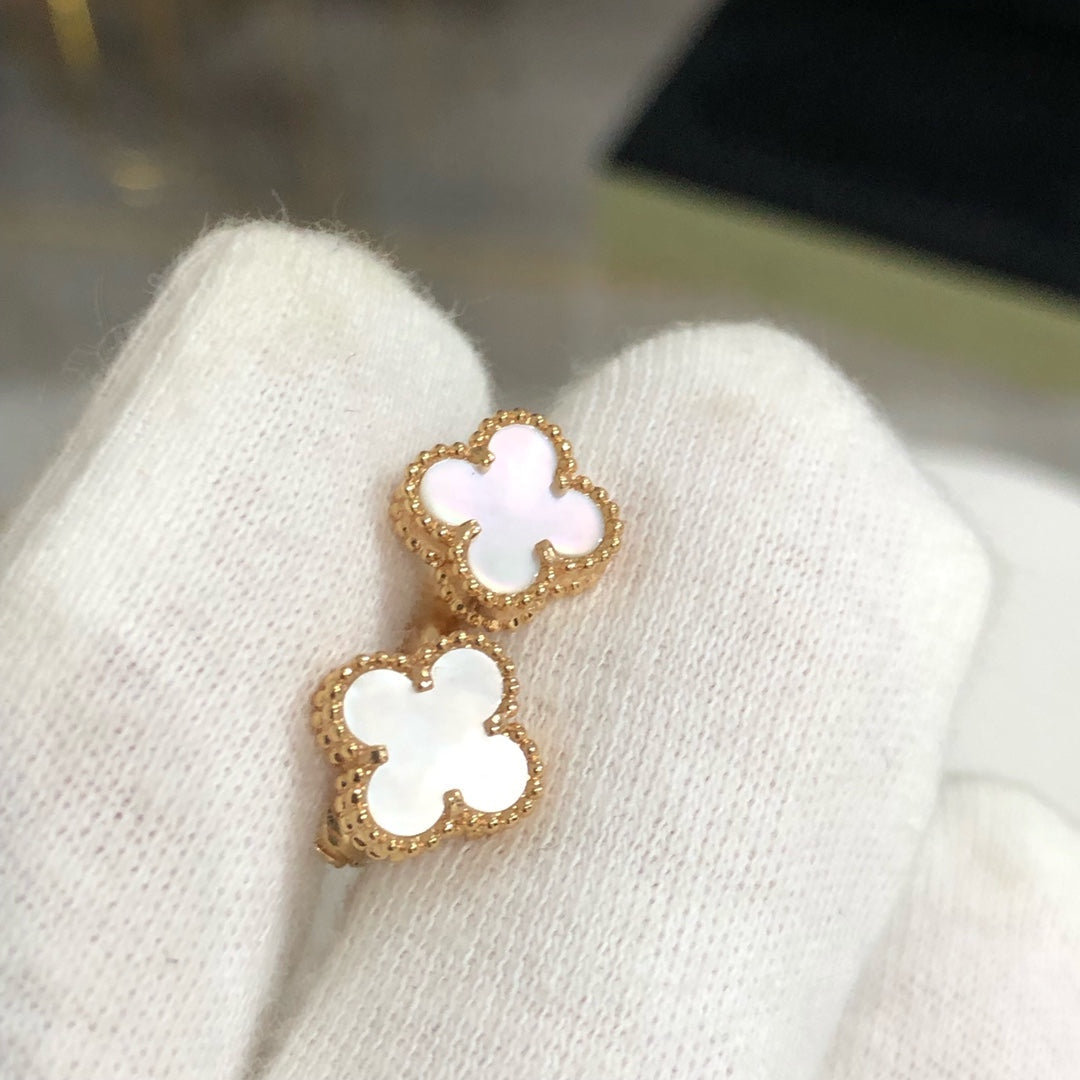 [Star Jewelry]CLOVER MINI GOLD EARRINGS