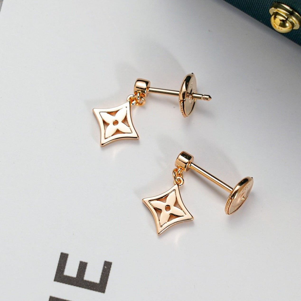 [Star Jewelry]STAR EARRINGS GOLD