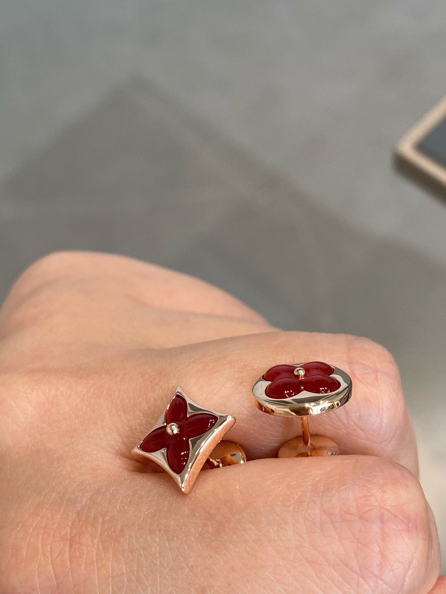 [Star Jewelry]STAR AND SUN PINK GOLD CARNELIAN STUD EARRINGS