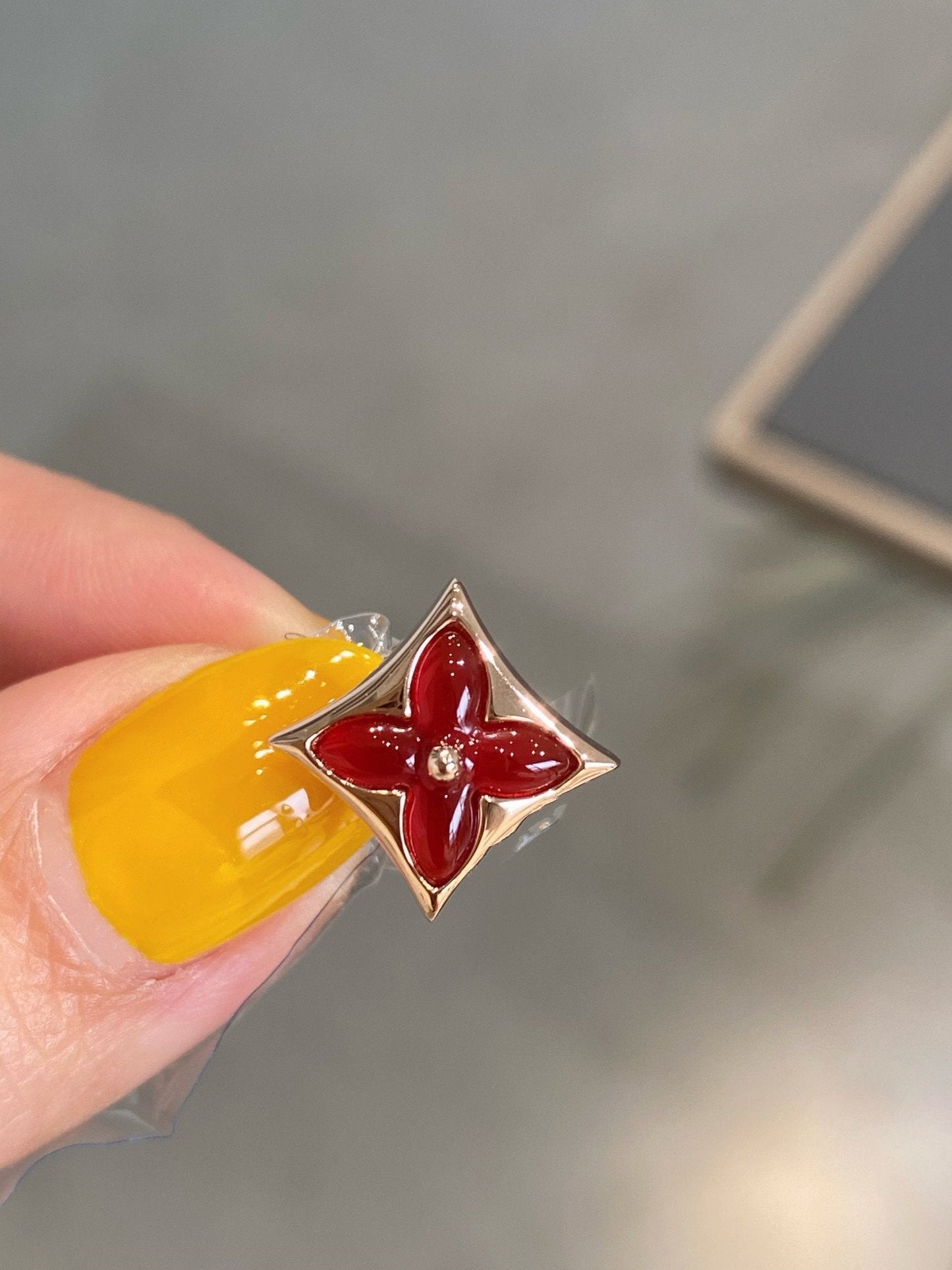 [Star Jewelry]STAR AND SUN PINK GOLD CARNELIAN STUD EARRINGS