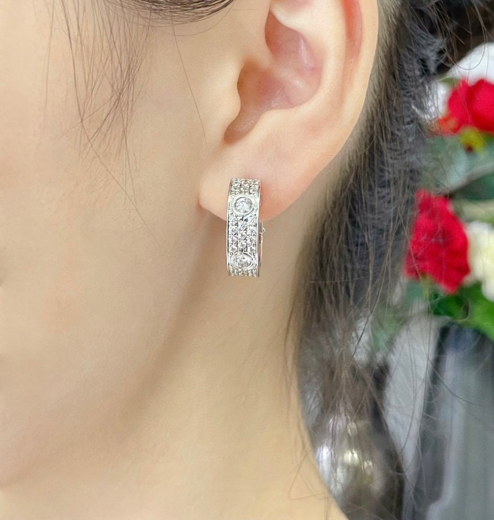 [Star Jewelry]LOVE 5.5MM DIAMOND PAVED EARRINGS