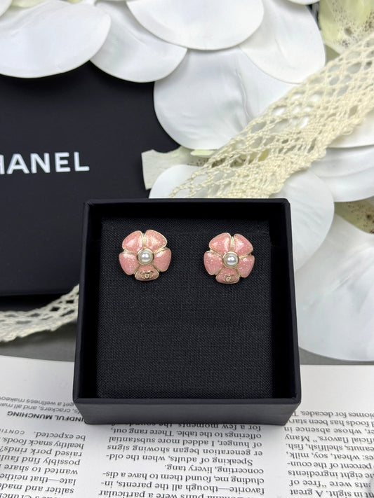 [Star Jewelry]26C Pink Camellia Pearl Enamel Stud Earrings