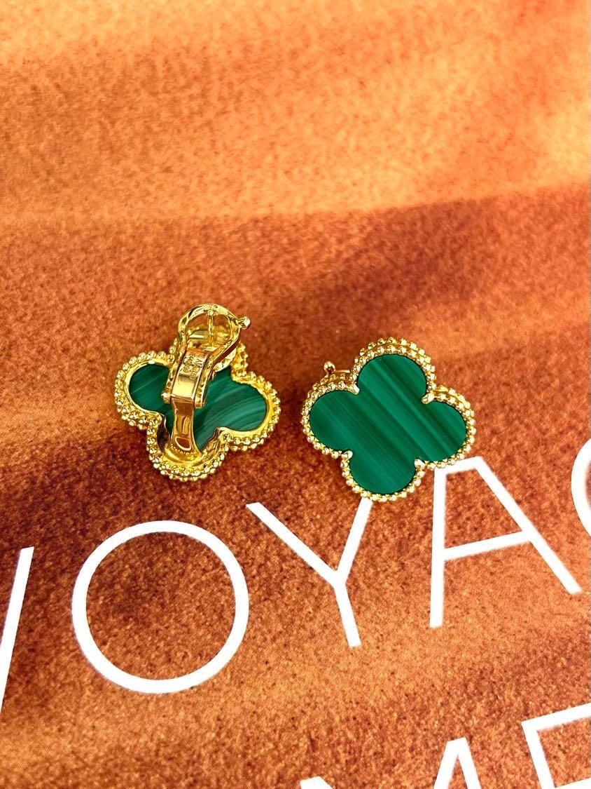 [Star Jewelry] CLOVER LARGE (20mm) 1 MOTIFS GREENER MOP STUD EARRINGS