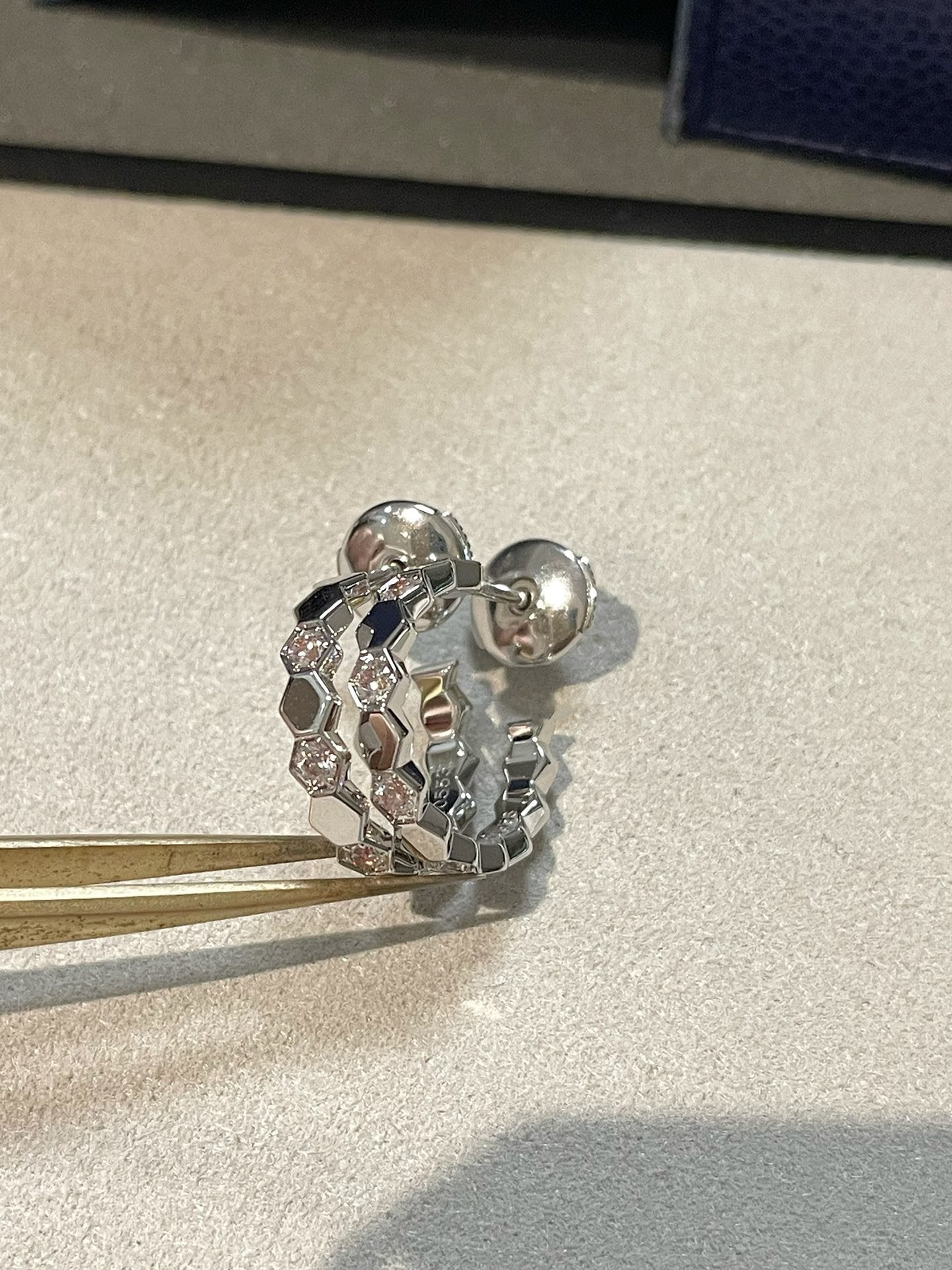 [Star Jewelry]Hollow Design Four-Leaf Clover Flower Shape Ring