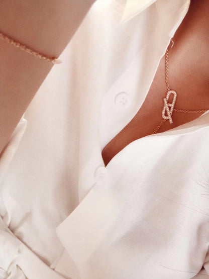 [Star Jewelry]HM FIRE PIG NOSE NECKLACE TRENDY STREET