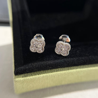 [Star Jewelry]CLOVER MINI DIAMOND STUD EARRINGS