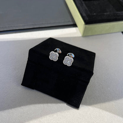 [Star Jewelry]CLOVER MINI DIAMOND STUD EARRINGS
